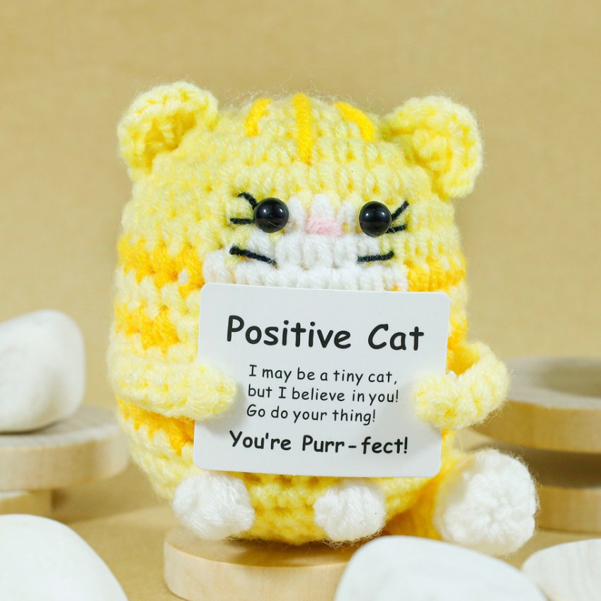 Funny Crochet Positive Cat Dol - Home Textiles Europe recension och pris